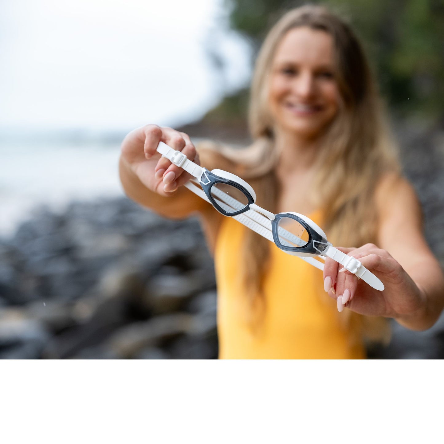 NanoClear™ Recon Swim Goggles Smoke - (White)